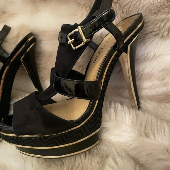 NWOT GIANNI BINI High Heel Sandals - Picture 2 of 9